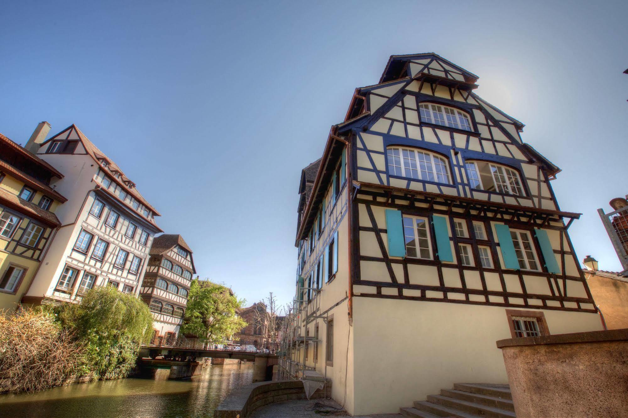 Hotel Pavillon Regent Petite France Estrasburgo Exterior foto The old town of Sélestat